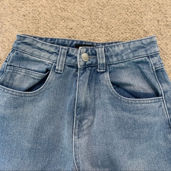 Delia’s High Waist Cargo Jeans - Picture 2 of 5